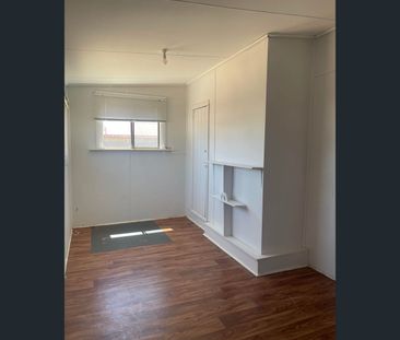 183 Murton St, Broken Hill, NSW 2880 - Photo 2
