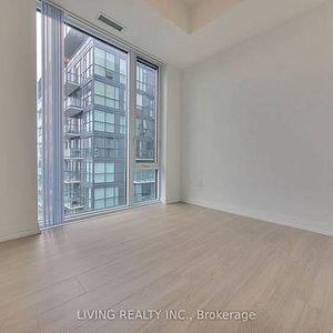 Entertainment district 800+sqft modern feel! - Photo 2