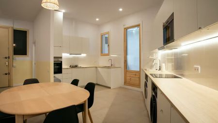 Plaça de la Universitat, Barcelona, Catalonia 08007 - Photo 4