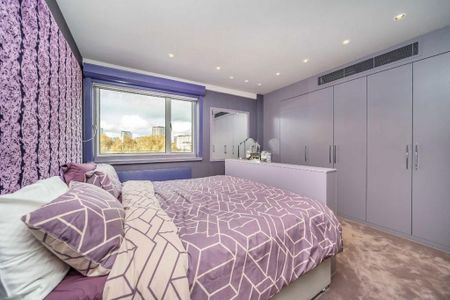 3 bedroom flat to rent - Photo 2