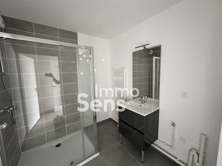 Location appartement - Lomme LOMME - Photo 2