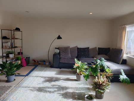 Paraparaumu - 3 bedrooms - Photo 2
