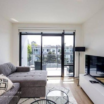 Stylish 1-Bedroom Fully Furnished Unit in Lower Lonsdale - Photo 1