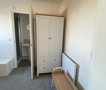 5 Bed Detached House, Glenalmond Place, EH11 - Photo 2