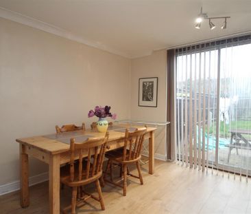 Room 3, 20 Barley Croft, HP2 4UY, Hemel Hempstead - Photo 3