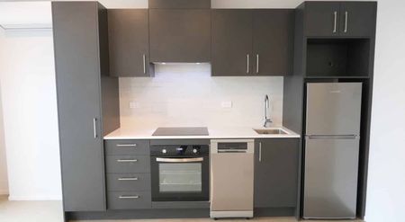 Top Floor - Amazing Views - Photo 3