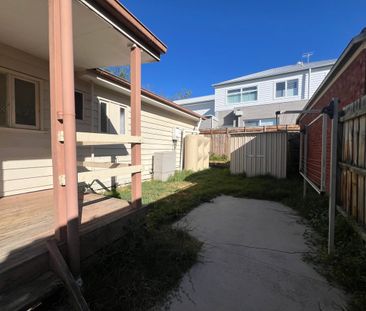 Low Maintenance 2-Bedroom Home - Photo 5