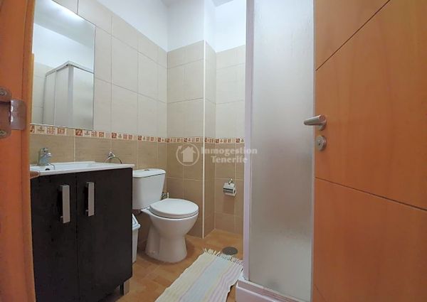 Se alquila en Las Galletas apartamento de 1 dormitorio