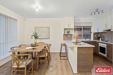 Modern, low-maintenance home! - Photo 5