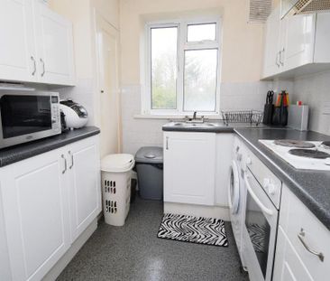 Bushey Court, Bushey Road, Raynes Park, SW20 0JF - Photo 3