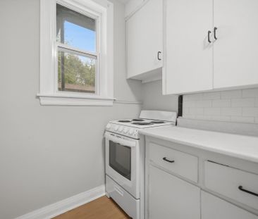 For Lease - 486 Holtby Avenue Unit# 1, Burlington, Ontario - Photo 3