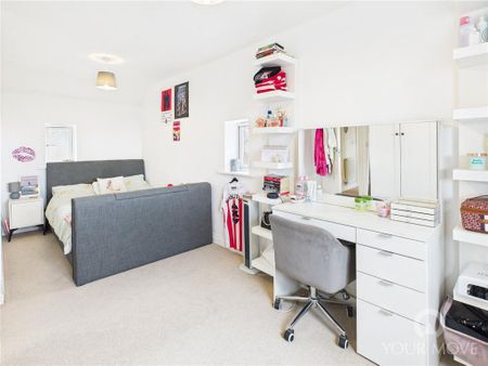 4 bedroom link detached house to rent - Photo 5