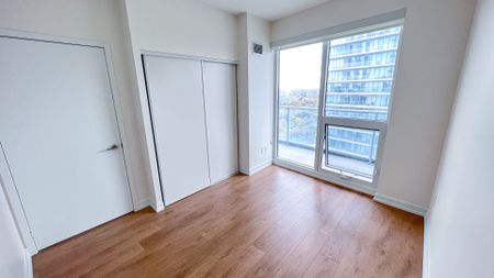 For Lease - 117 Mcmahon Drive Unit# 2805, Toronto, Ontario - Photo 5