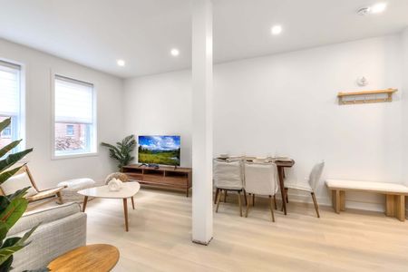 2080 av Lincoln, Modern 4-Bedroom Unit in Great Location - Photo 3