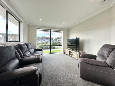 4 Bedroom Home in Wallaceville - Photo 2
