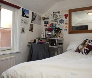 1 bedroom in a house share to rent - Photo 5