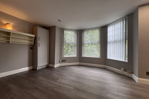 Flat 3, 6 Glandore Avenue, Belfast, BT15 3FB - Photo 1