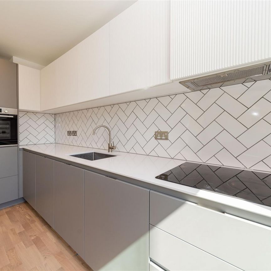 Watson House, 4 Greenleaf Walk, Southall, UB1 - Photo 1
