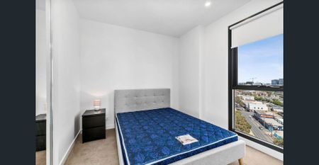 Fully furnished inner city living - Photo 3