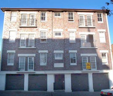 Studio Next to Ashfield Mall - Photo 1