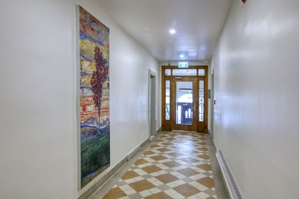 4880 Queen Mary Road - Photo 1