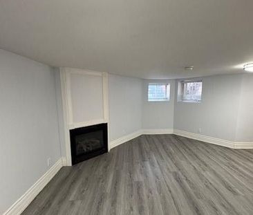 For Lease - 75 Mcintyre Crescent Unit# 9, Halton Hills, Ontario - Photo 2
