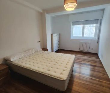 Apartamento de alquiler en Ensanche - Sar - Foto 2