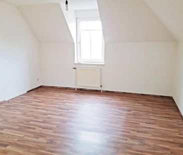 Gut angelegte 2-Zimmerwohnung im Dachgeschoss - Photo 2