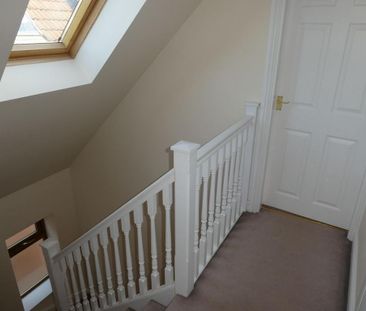 4 bedroom detached house to rent - Photo 2