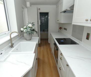 3 bedroom terraced house to rent - Photo 3