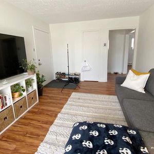 2 CH - 1 SDB - Québec - $1,200 /mo - Photo 2