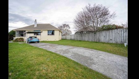 Warm 3 Bedroom Home - Low Maintenance - Glengarry - Photo 4