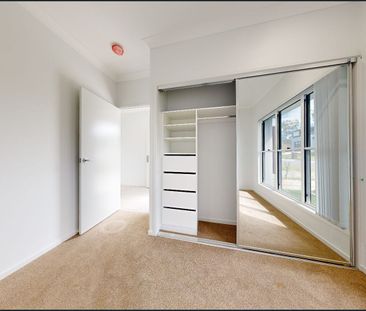 BRAND NEW 4-bedroom beautiful home in Calamvale awaits! Available NOW. - Photo 4