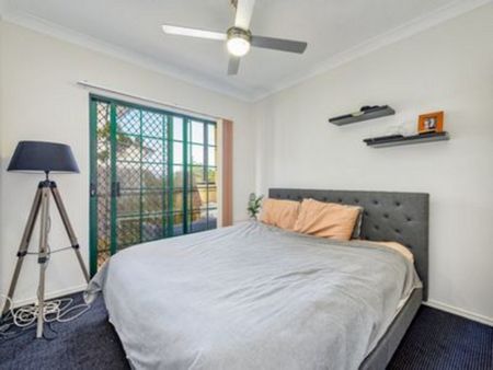 9/152 High Street, Southport - Photo 4