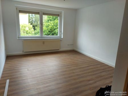 3-Raum-Wohnung mit großer Garage in Reinsdorf / Vielau zu vermieten! - Foto 5