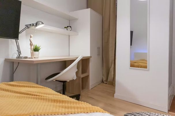 Calle de la Plaza, Madrid, Community of Madrid 28043 - Photo 1