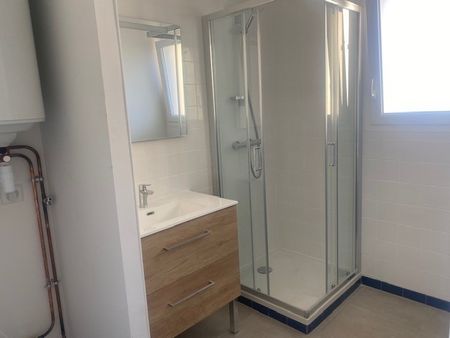 Location Appartement 3 pièces 48m² MONTREVEL EN BRESSE 01340 - Photo 2