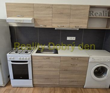 Pronájem bytu 1+1 42 m² - Photo 1