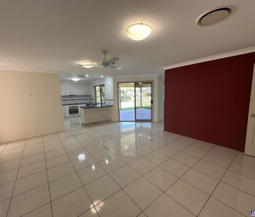 Lovely Established Home - Photo 3