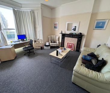 1 bedroom ground floor flat to rent - Photo 1