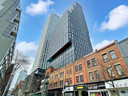 For Lease - 100 Queen Street Unit# 1907, Toronto, Ontario - Photo 1