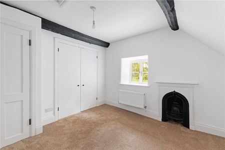 5 bedroom detached house to rent - Photo 2