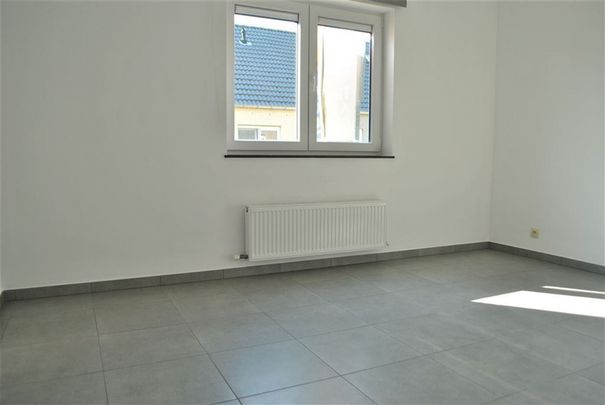 - 2 bedrooms - Photo 1