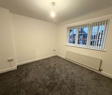 2 bedroom semi-detached house to rent - Photo 3