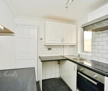 3 bedroom end of terrace house to rent - Photo 6