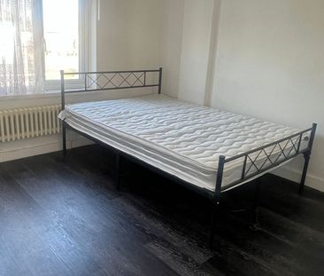 Room in a Shared House, Athelstone Road, HA3 - Photo 1