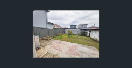 3 Bedroom Fibro House - Photo 5