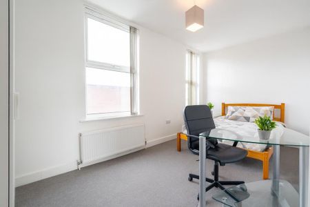 4 bedroom house to rent - Photo 3