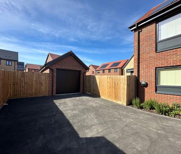 4 bedroom detached house to rent - Photo 3