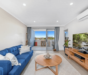 Modern 2-Bedroom Apartment in the Heart of Chermside - Photo 1